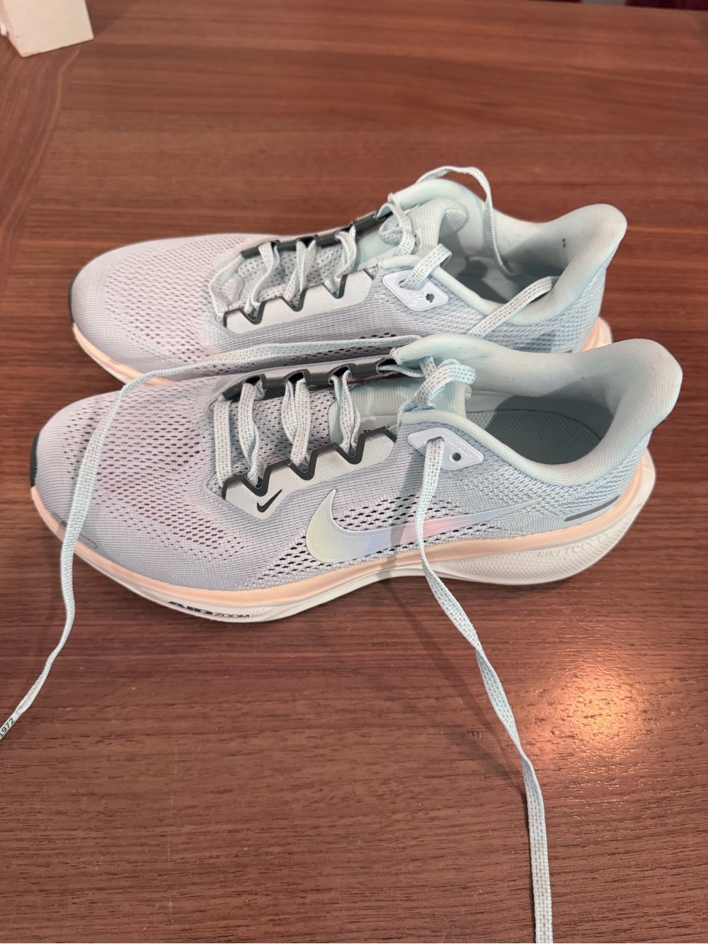 Nike Women’s Light Blue pegasus 41 Running Sneakers - Picture 3 of 6
